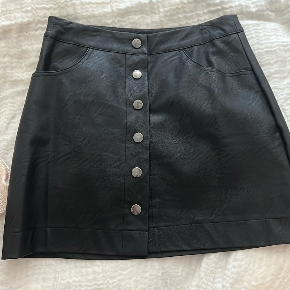 Black leather skirt size 4
